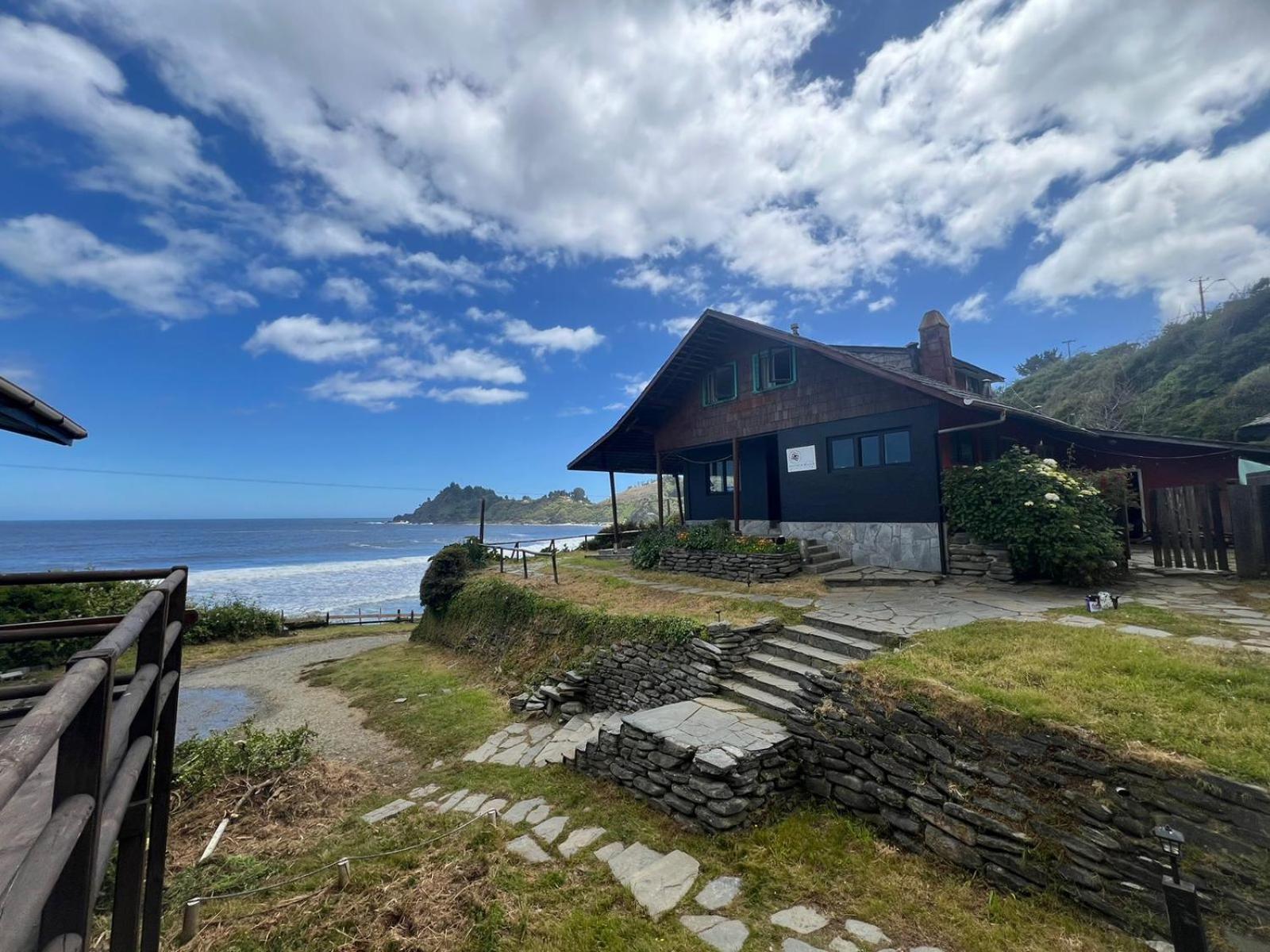 Hosteria Casa Miller B&B Frente Al Mar 바히아 만사 외부 사진